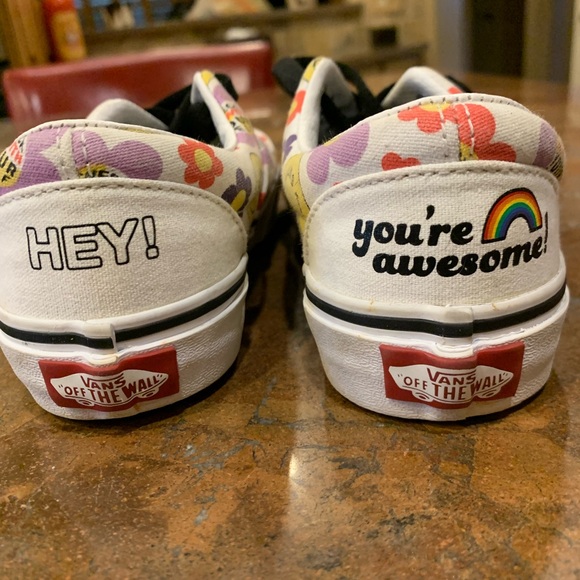 Vans girls shoes size 1 new like condition. - Picture 2 of 6